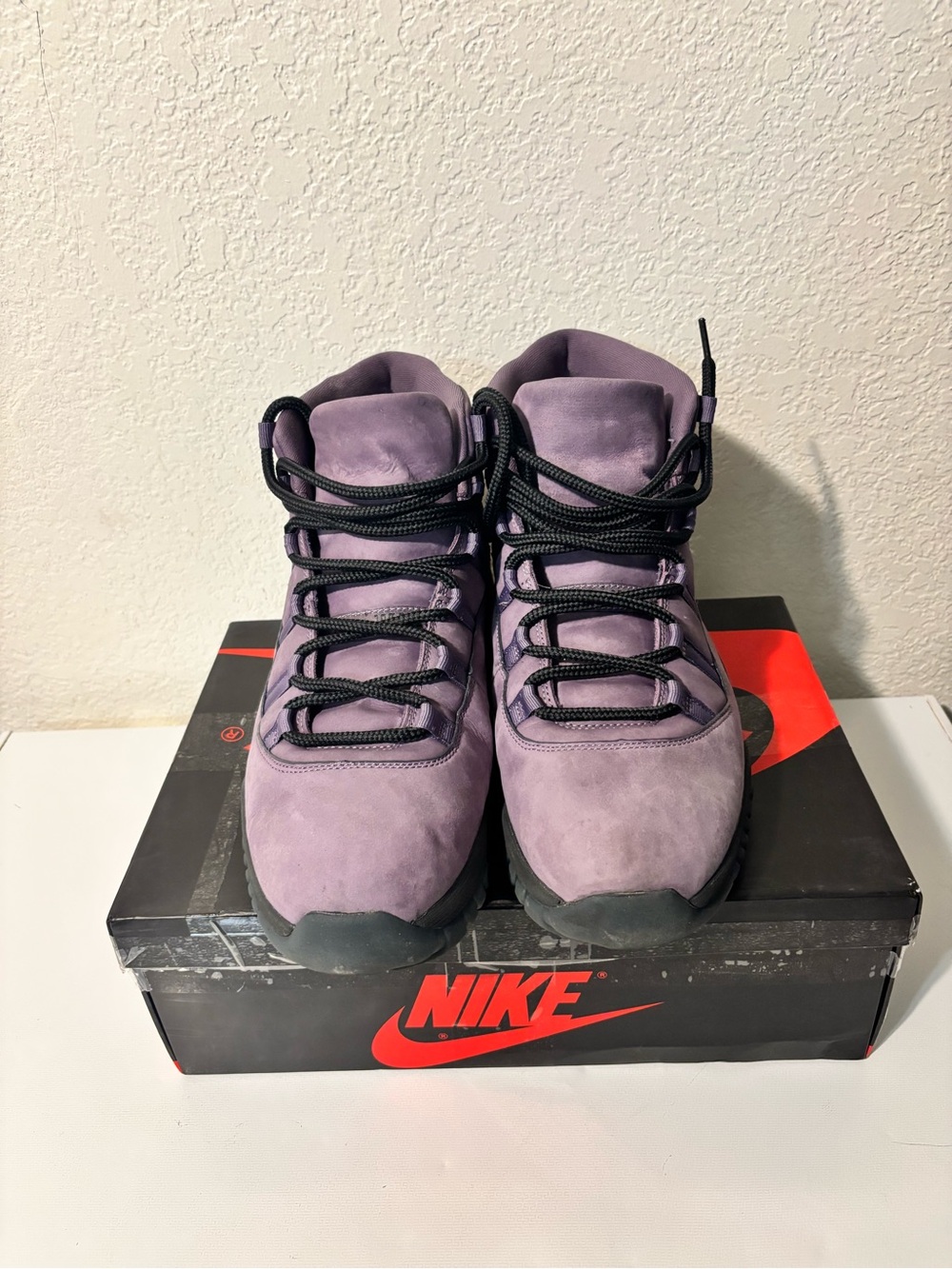 Jordan 11 “Mojave” in purple suede